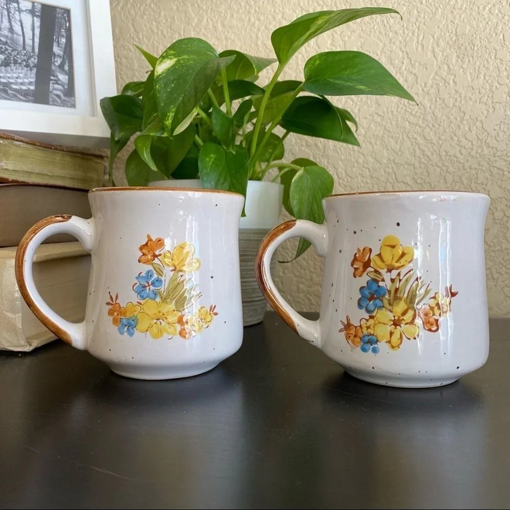 Vintage set of 2 mugs‎ flowers stoneware